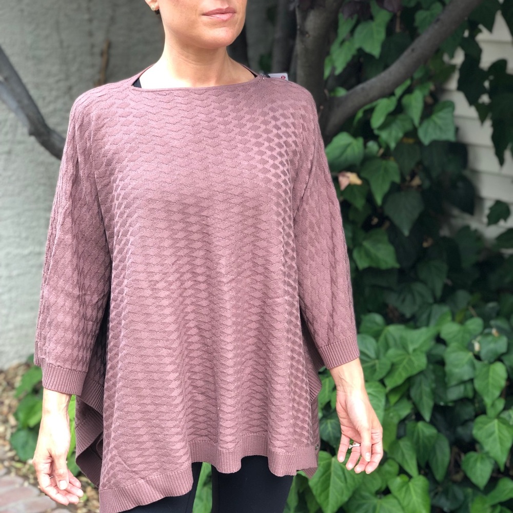 Lululemon Divinity Poncho (New With Tags)